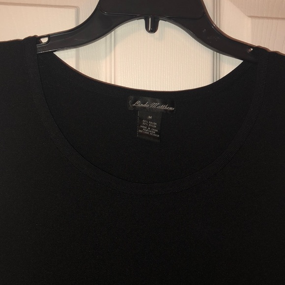 Sleeveless Black Tank Top - Picture 4 of 4